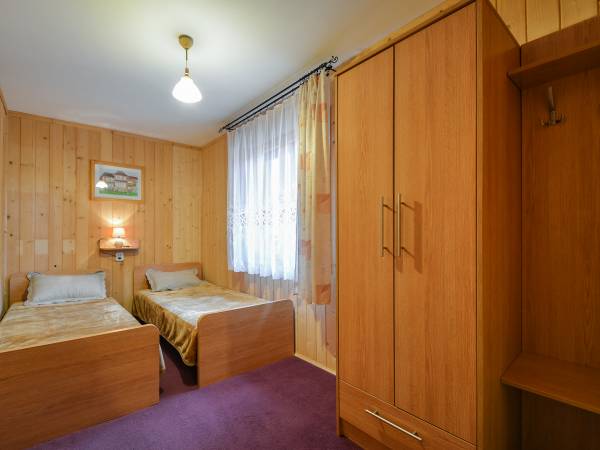 Pokój 3 osobowy nr 4