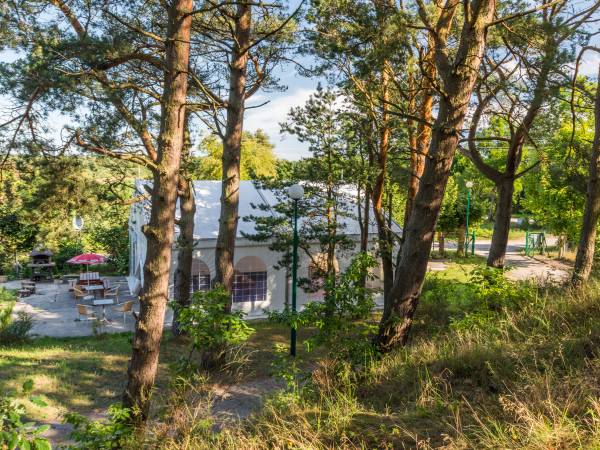 widok na świetlicę grill