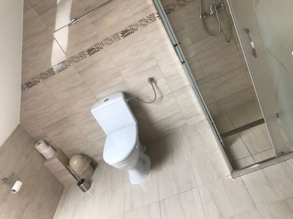 lazienka z WC na pietrze