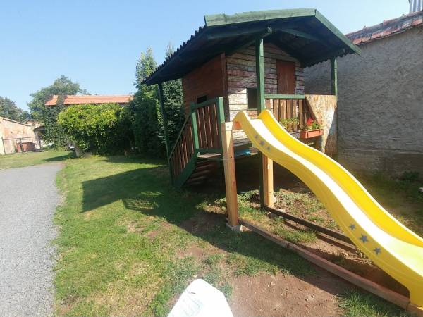 Zjeżdżalnia dla dzieci