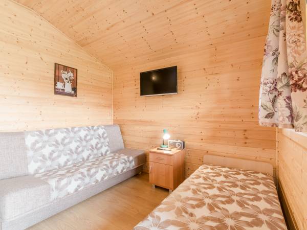 wnętrze domku jednopomieszczeniowego