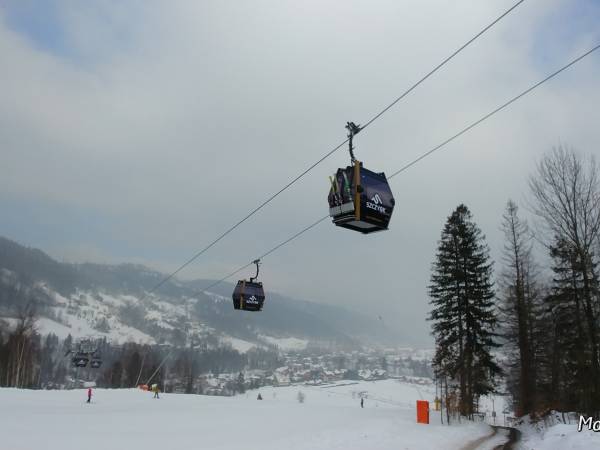Gondola 300 m od domków