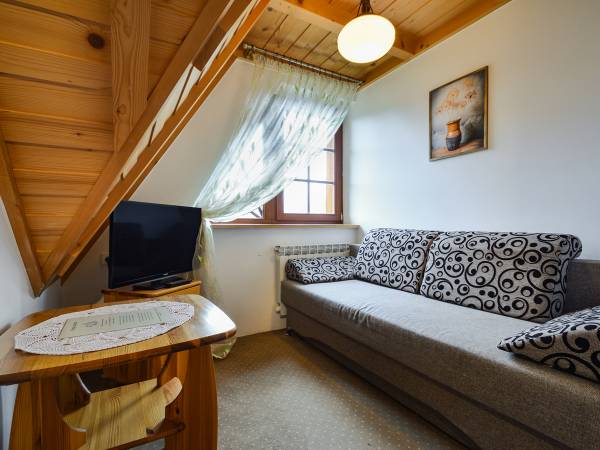 salonik pokoju dwu poziomowego