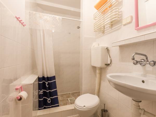 Łazienka pokoju 1-osobowego