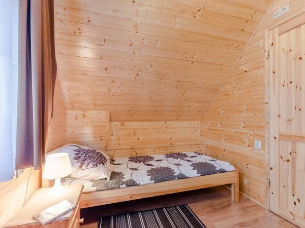 Domki Mielno 6–8 osobowe, blisko plaży, cisza, idealne dla rodzin - sypialnia.