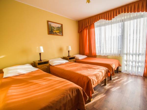 POKÓJ 3-OSOBOWY Z BALKONEM