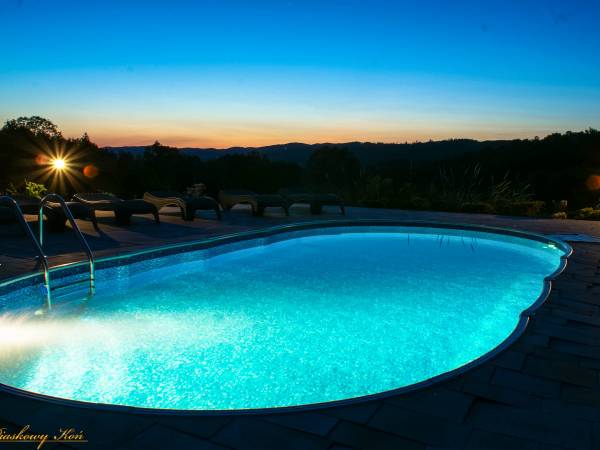 Piaskowy Koń - dom 8 os. Karkonosze