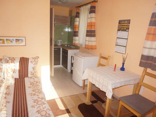 Apartament brzoskwiniowy