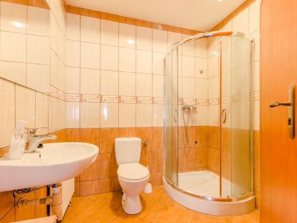 Tanie Noclegi dla firm Traper