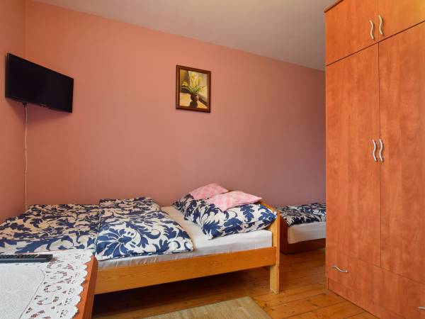 2+1+1 w 2-pok. apartamencie.