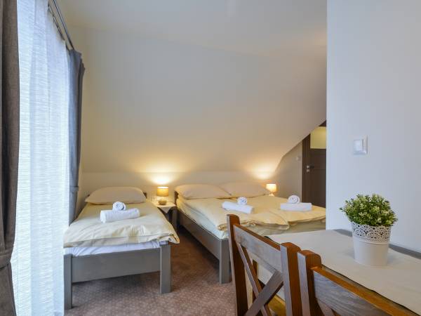 Pokój 3 osobowy (pokój nr 4)