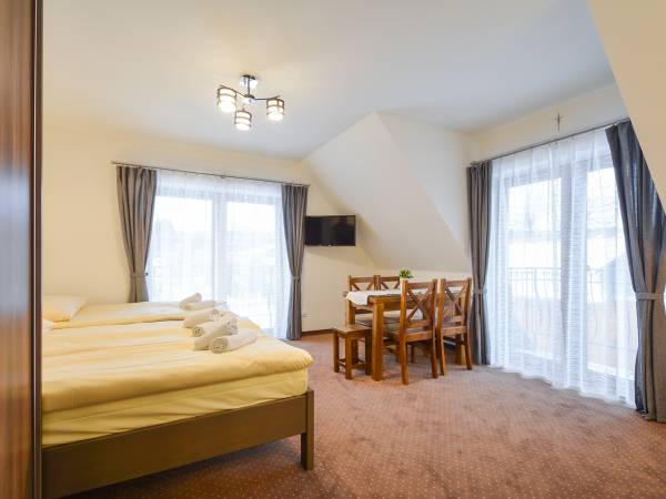 Pokój 4, 5 osobowy (pokój nr 2)