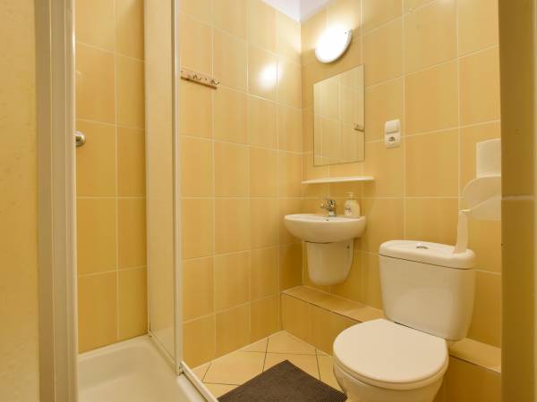 Apartamenty i Pokoje Gościnne Centrum