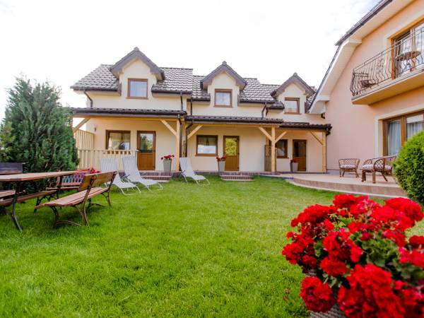 Domki i Pokoje Wisienka 