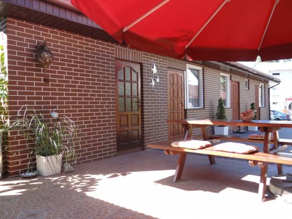 pokoje żółte, beżowe