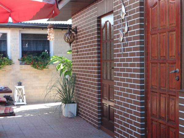 pokoje żółte, beżowe