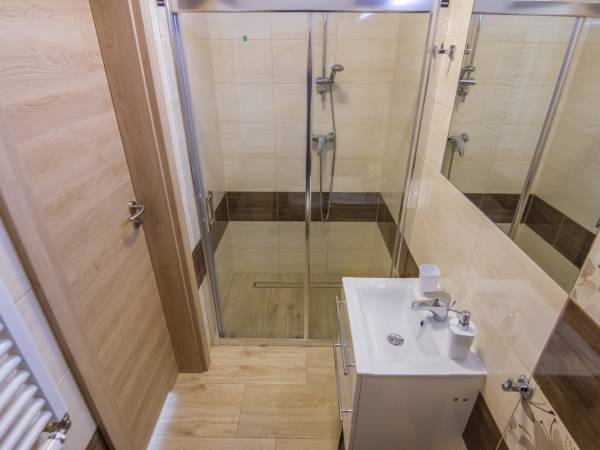 Łazienka w pokoju 3