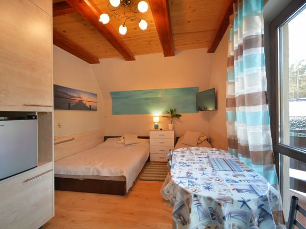 POKÓJ 4-osobowy z balkonem