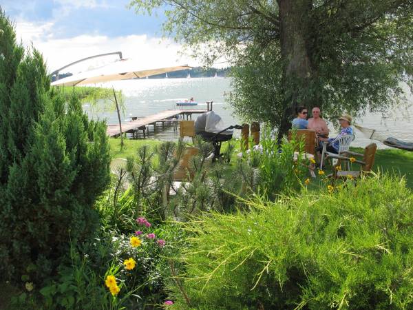 Apartamenty i Pokoje nad brzegiem jeziora Tałty