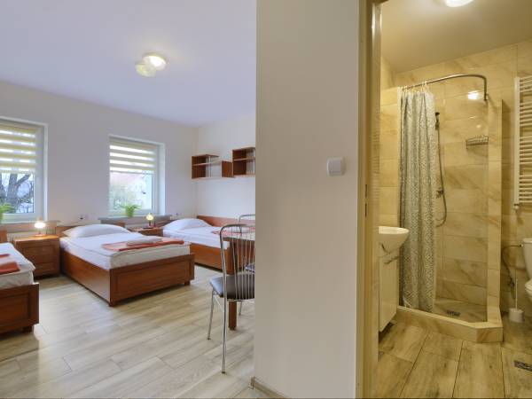 pokój 3 osob. z łazienką