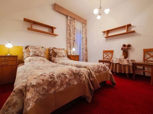 Pokoje z łazienkami, balkonami i tv-lcd