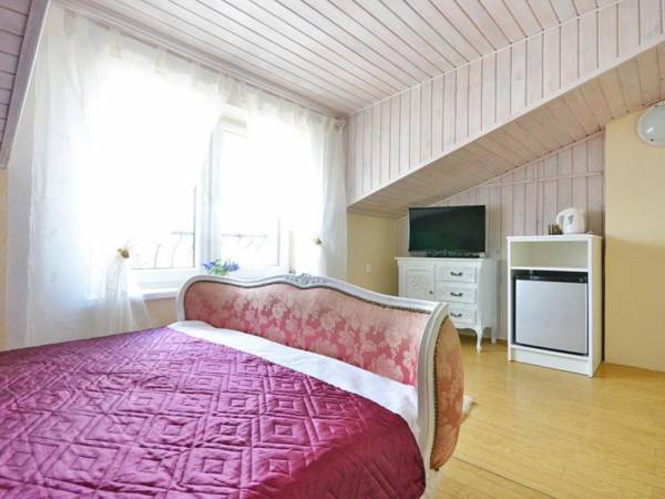 POKÓJ 2 OSOB.. NR.13 z Aneksem Kuch. oraz dostępem do kompletnie wyposażonej Kuchni.