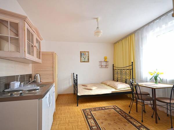  APARTAMENT 3 OSOB. NR 8 z Krytą Loggią oraz Mini Kuchnią 