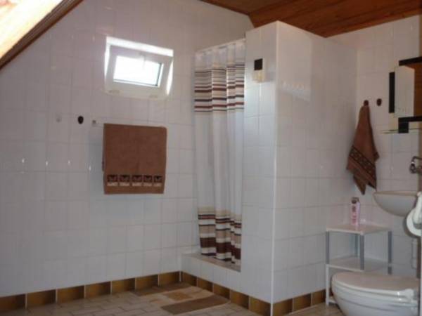 pokój nr 5 - łazienka