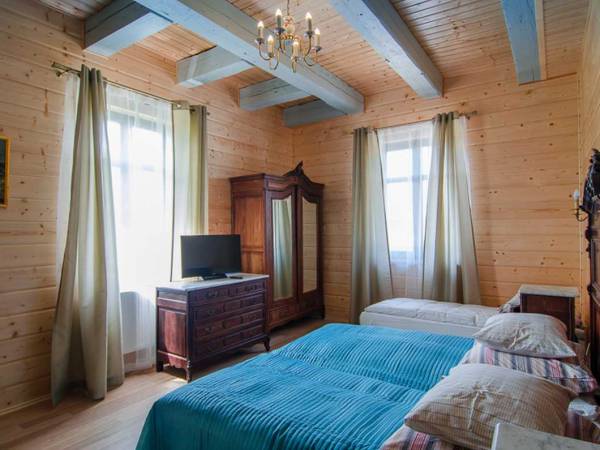 dworek nr 2 pokój 5, 6-osob.