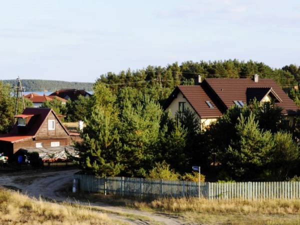 SWORNEGACIE FLISACKA 1 - WŚRÓD ZIELENI DRZEW