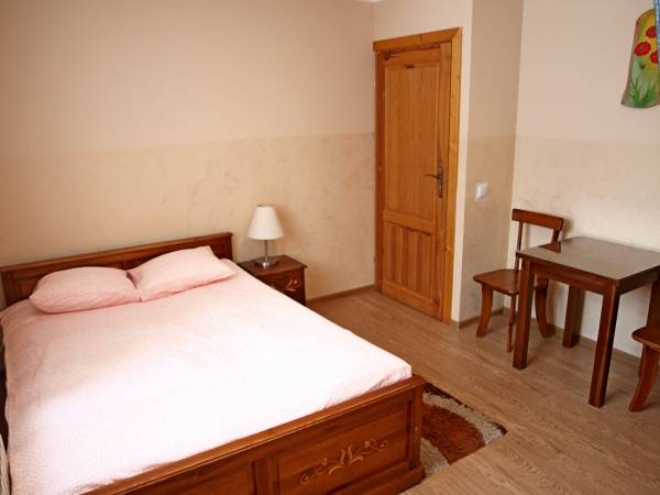 Pokój 2-osobowy z łazienką i aneksem