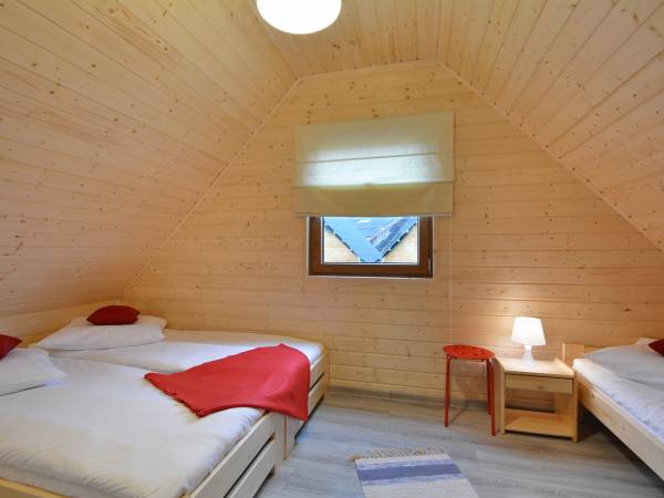 sypialnia 3 osobowa piętro