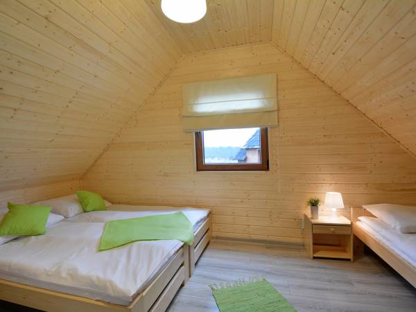 sypialnia 3 osobowa piętro