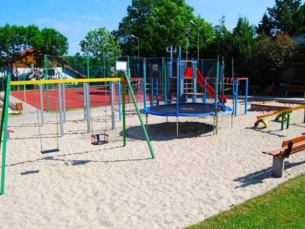 plac zabaw w Mielenku