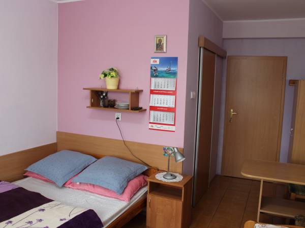 pokój nr 4 - parter 3 osobowy