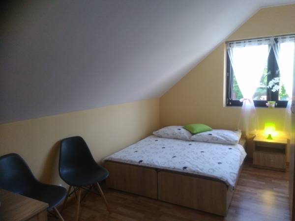 Pokój dwuosobowy z łazienką