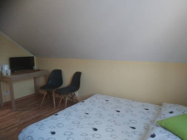 Pokój dwuosobowy z łazienką