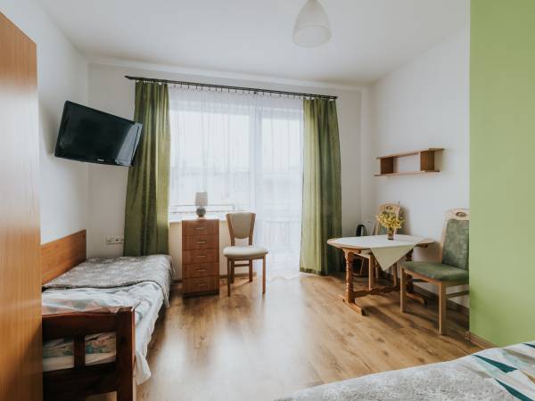 Pokój trzyosobowy z balkonem