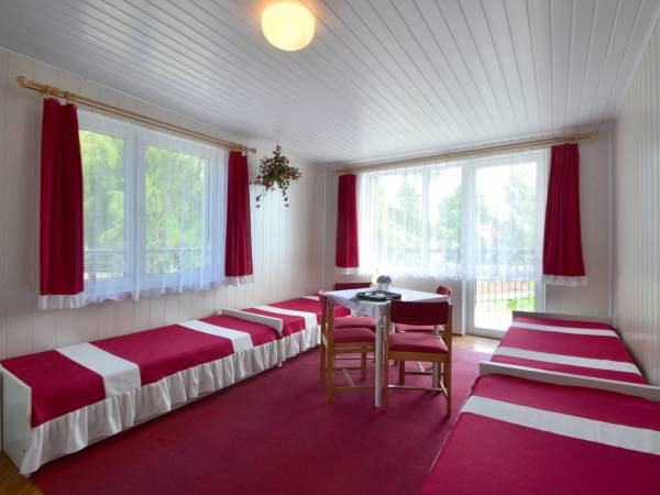 Pokój 4-os nr 6 z wyjściem na taras