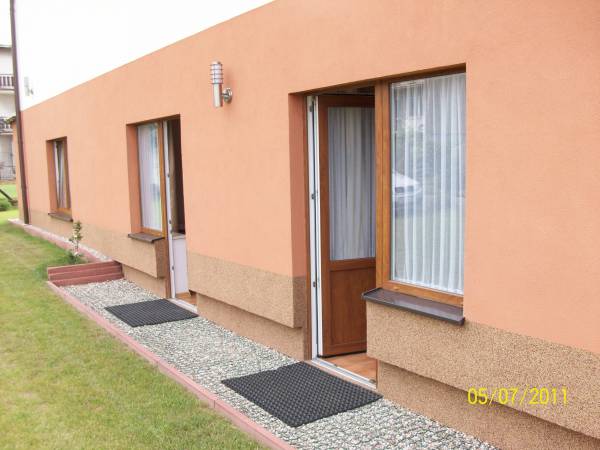 Wejścia do pokoi 8 i 9