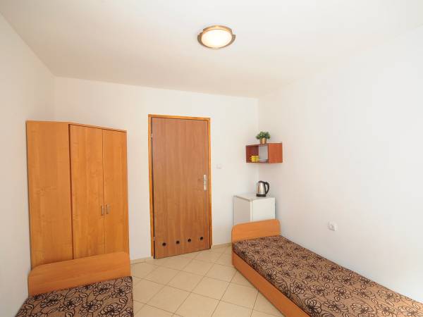 pokoje Jarosławiec 2,3,4-ro os.