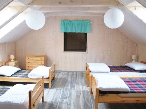 Sypialnia 4-osobowa w domku 8-osobowym.