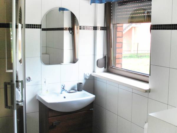 Łazienka w domku 8-osobowym.