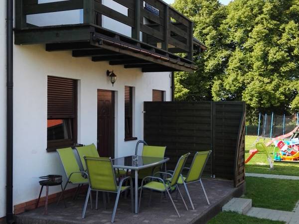 Taras w domku 8-osobowym.