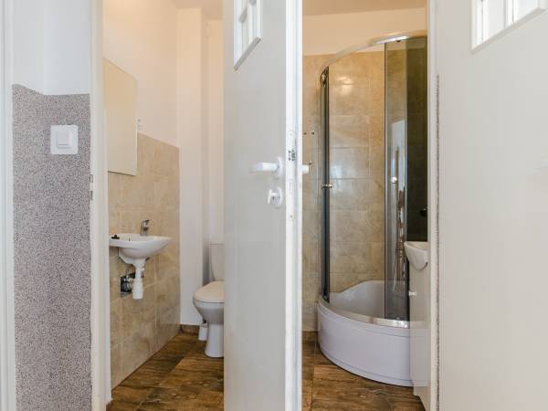 Łazienka do pokoju nr 6 i nr 7