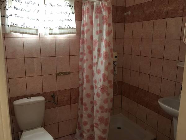 Domek - widok na łazienkę