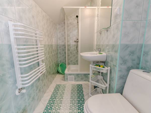 Ogólny pogląd na łazienki