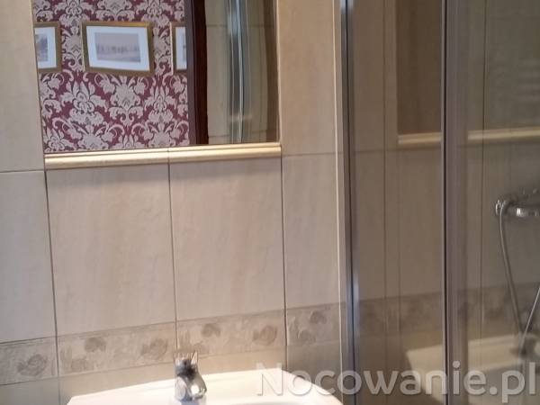 Willa Karmazynowa Przystań