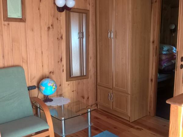 pokój przechodni na pietrze