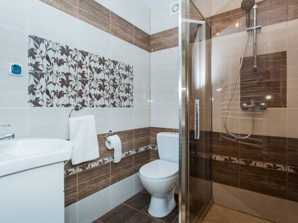 Łazienka Pokoju 2-3 osobowego